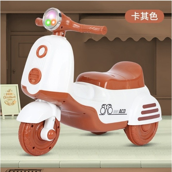 Xe Chòi Chân Cho Bé 8688